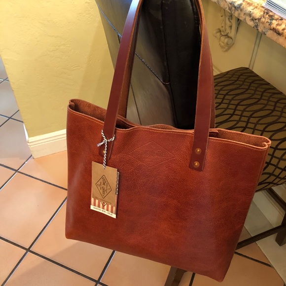 Leather tote - Picture 7 of 7